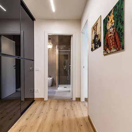 Lux-via Canalino- Pass Ztl Parking Wifi Apartamento Módena